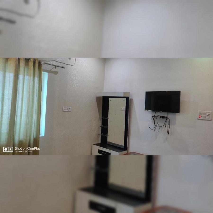 Couple Friendly Hotel - Sunset Orchha Extérieur photo